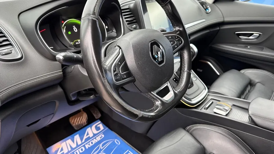 RENAULT Scenic -