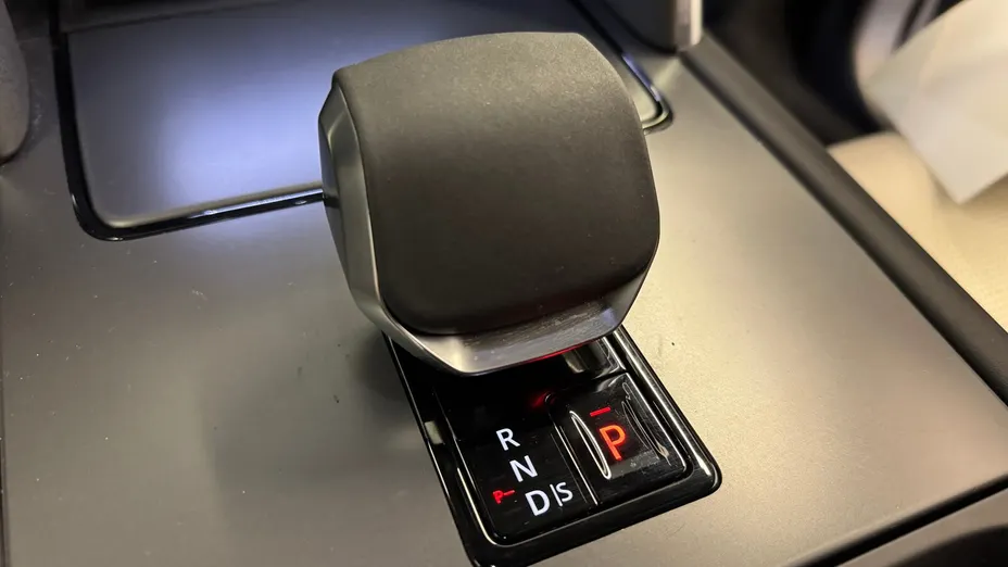 LAND ROVER Discovery Sport Discovery Sport 2.0 D200 mHEV Dynamic SE aut