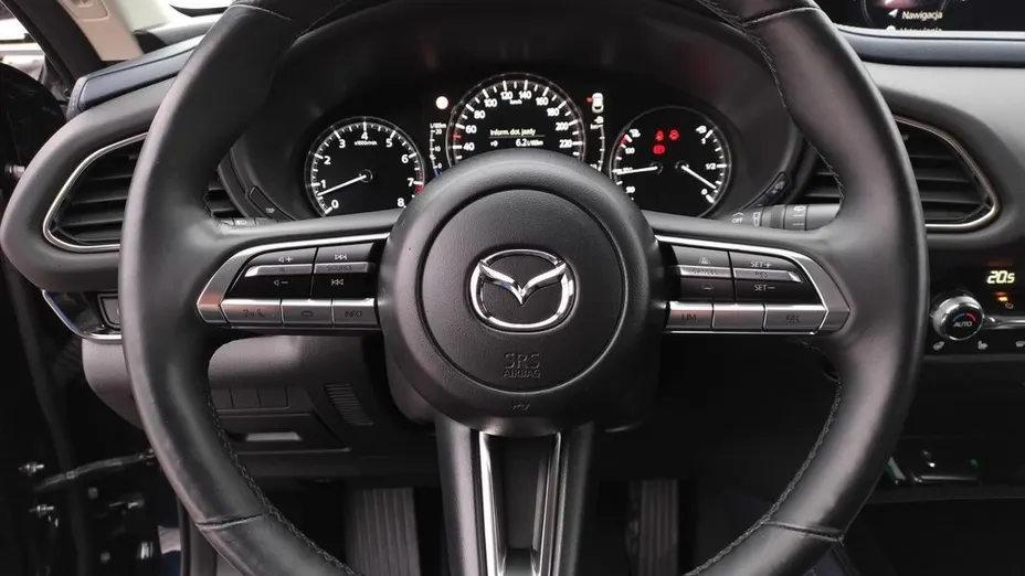 MAZDA CX-30 -