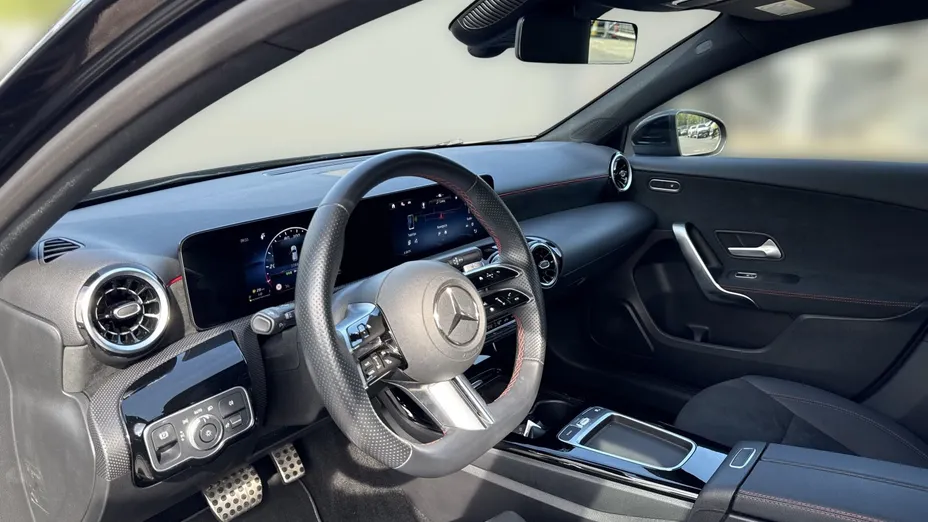 MERCEDES-BENZ A Klasa A 200 AMG Line 7G-DCT