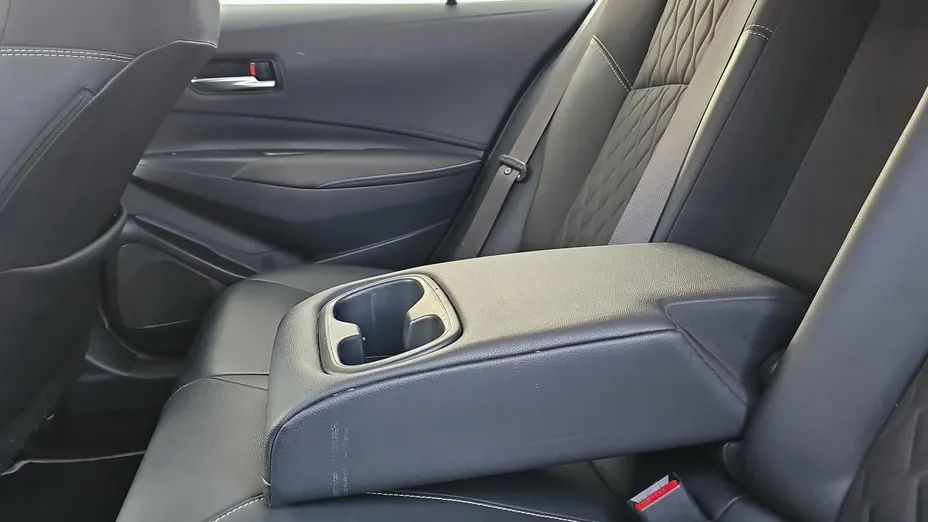 TOYOTA Corolla Corolla 1.8 Hybrid GPF Executive