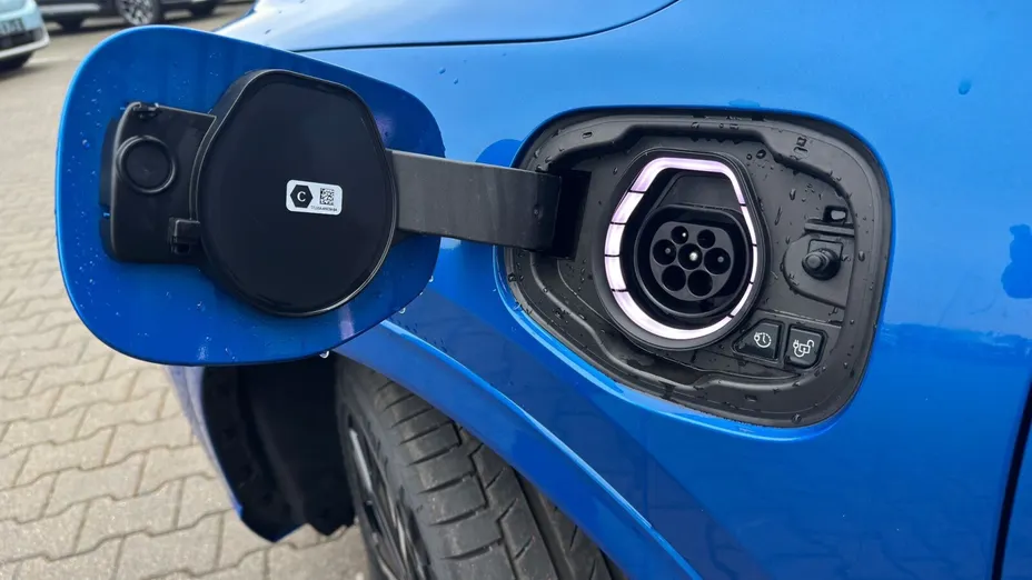 FORD Kuga Kuga 2.5P PHEV FWD ST-Line X eCVT Nowy