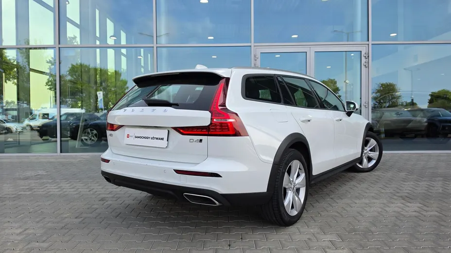VOLVO V60 V60 CC D4 AWD aut