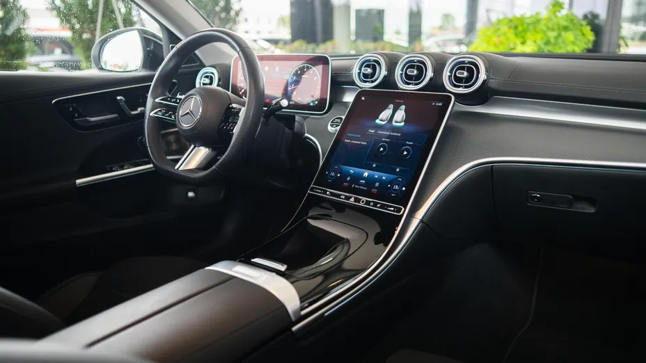 MERCEDES-BENZ C Klasa C 200 mHEV 4-Matic AMG