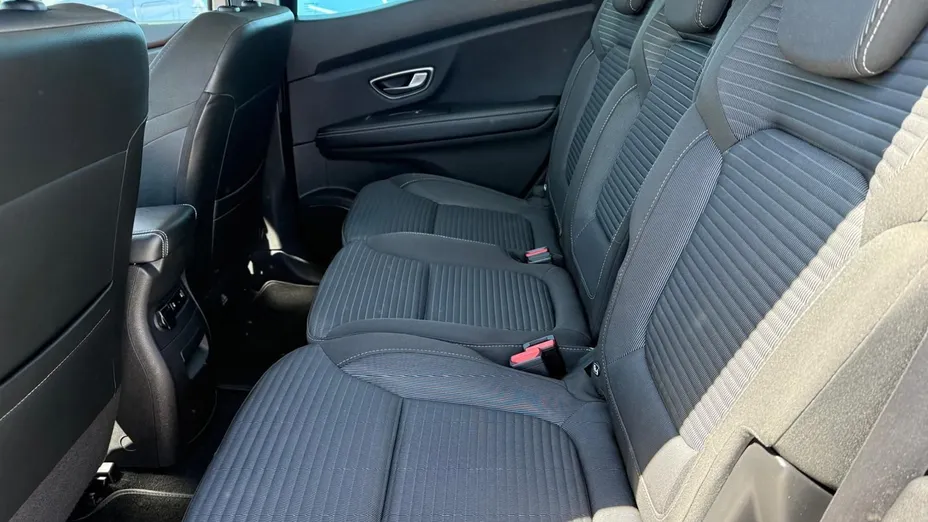 RENAULT Scenic -