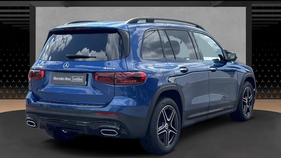 MERCEDES-BENZ GLB GLB 220 d 4-Matic AMG Line 8G-DCT