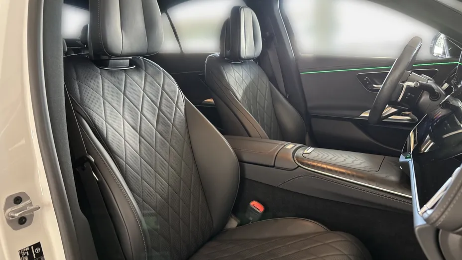 MERCEDES-BENZ E Klasa E 220 d mHEV 4-Matic AMG 9G-Tronic