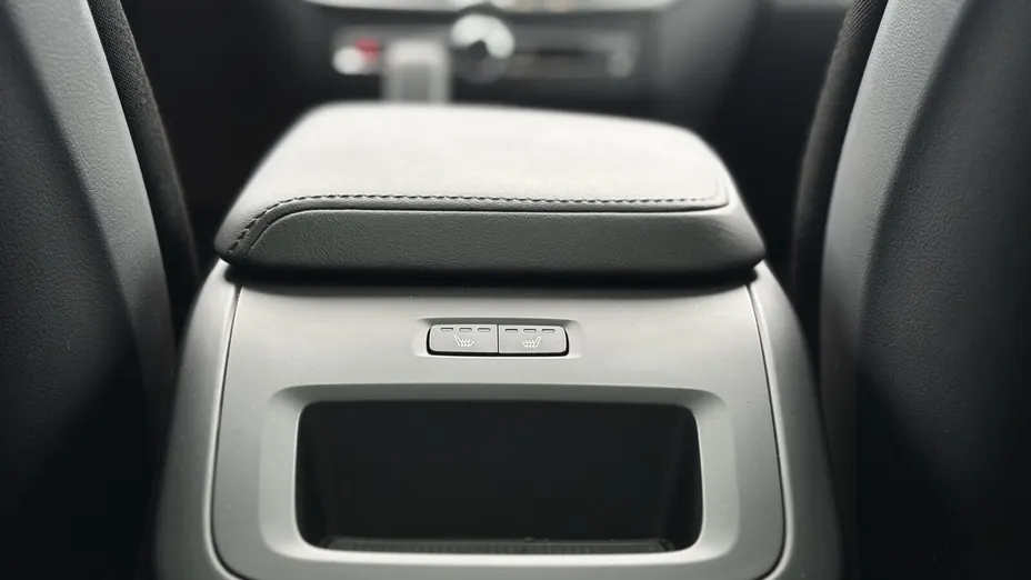 VOLVO XC60 XC60 T6 Plug-In Hybrid AWD Core aut