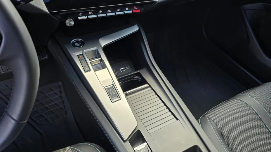 PEUGEOT 308 308 1.2 PureTech Allure S&S EAT8