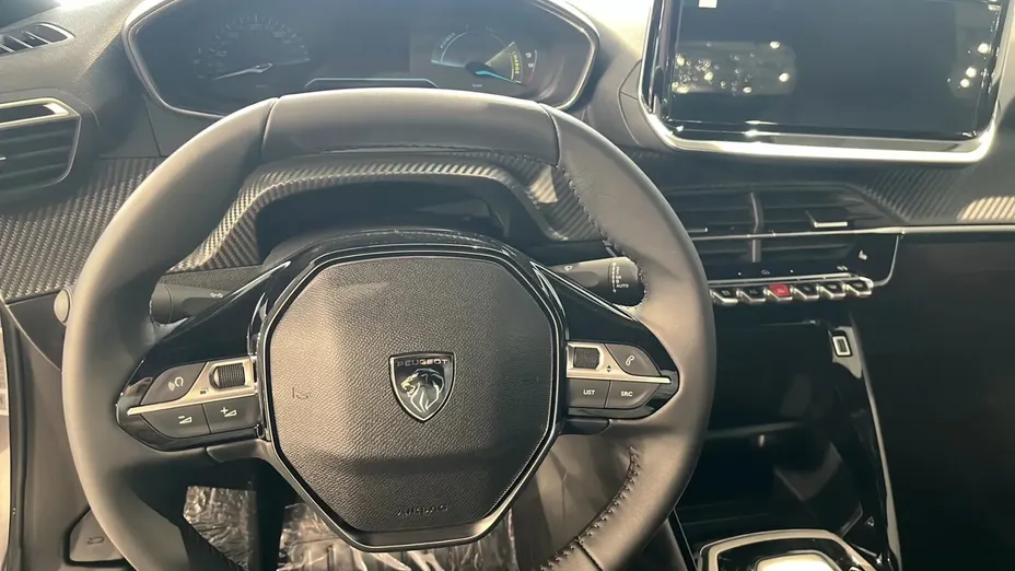 PEUGEOT 2008 2008 PureTech mHEV Business e-DCS6 Nowy