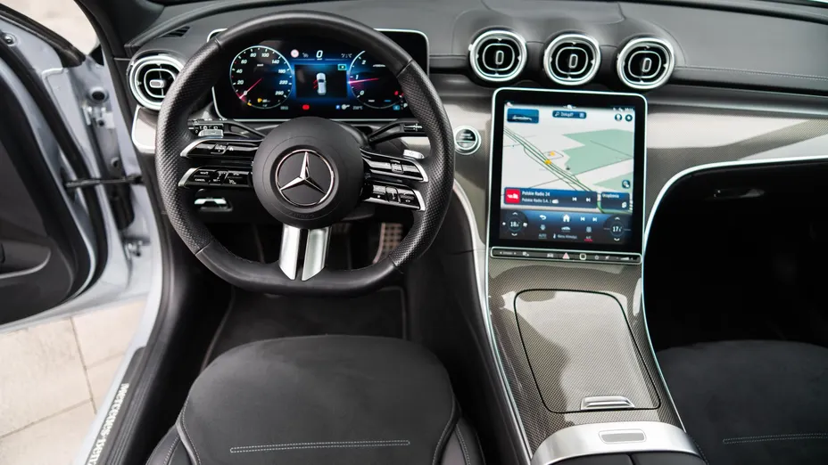 MERCEDES-BENZ C Klasa C 220 d mHEV 4-Matic AMG