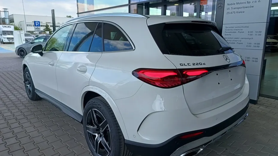 MERCEDES-BENZ GLC -