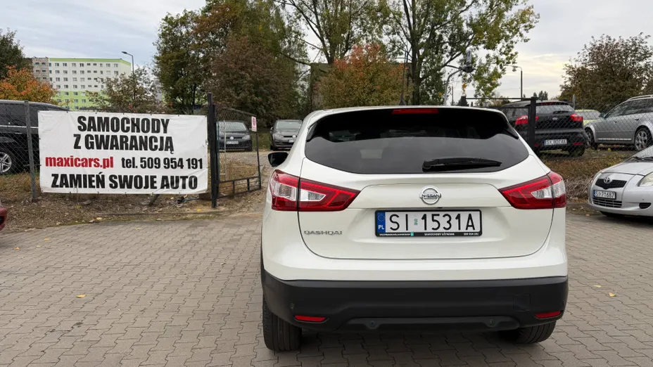 NISSAN Qashqai -