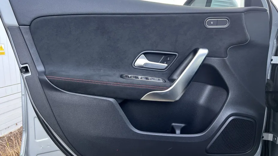MERCEDES-BENZ A Klasa A 200 AMG Line 7G-DCT