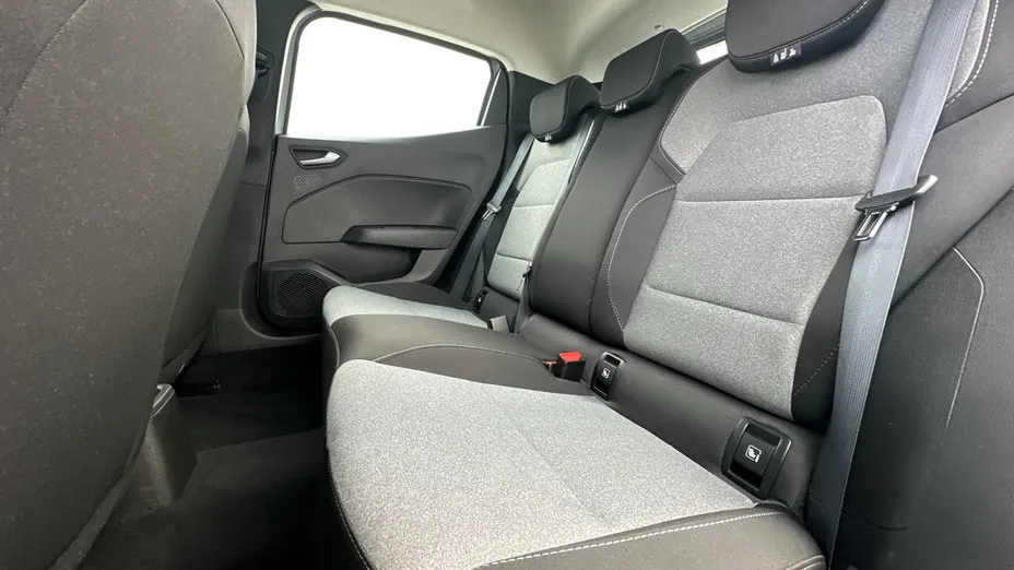 RENAULT Clio -