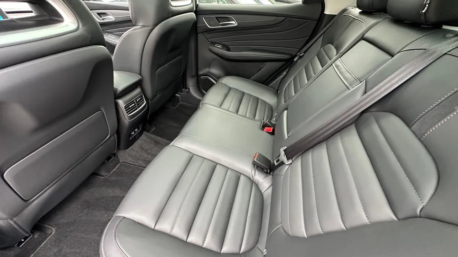 MG HS HS 1.5 T-GDI Exclusive DCT