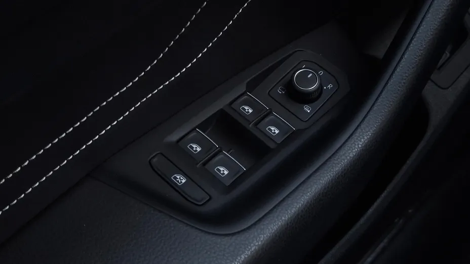 VOLKSWAGEN Arteon Arteon 2.0 TDI R-Line DSG