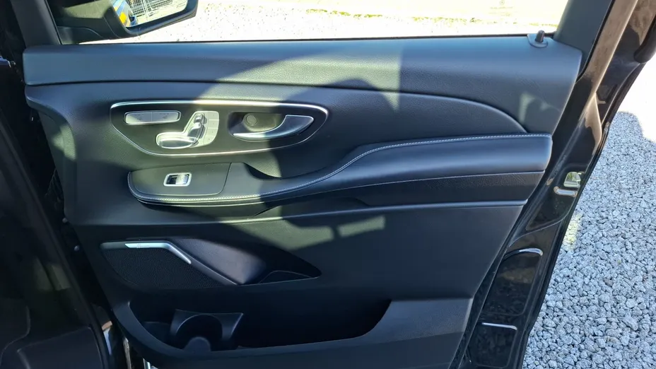 MERCEDES-BENZ V Klasa V 300 d 4-Matic Exclusive 9G-Tronic (długi)
