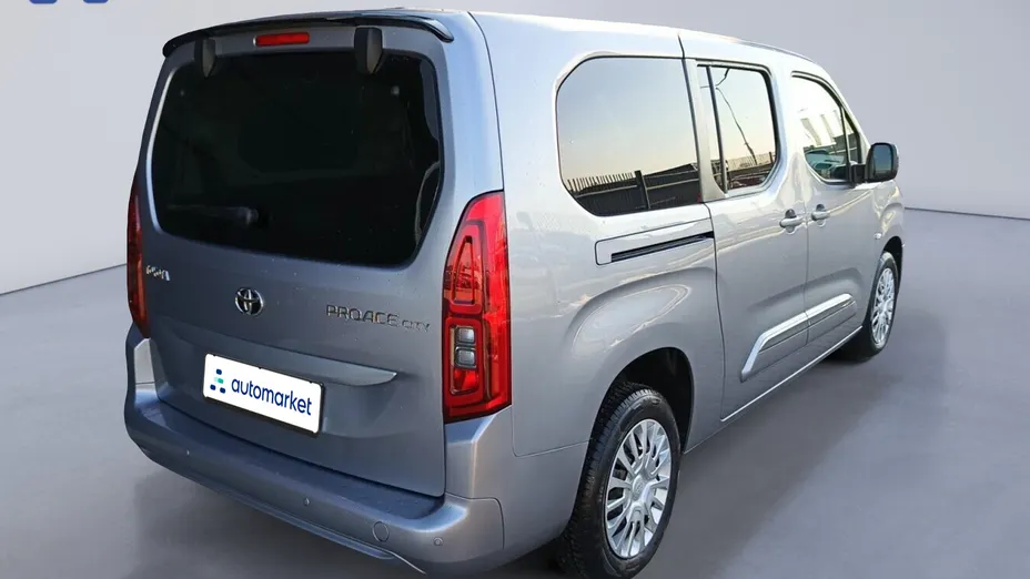 TOYOTA Proace City Proace City 1.5 D-4D Long 2,4t Comfort Aut.