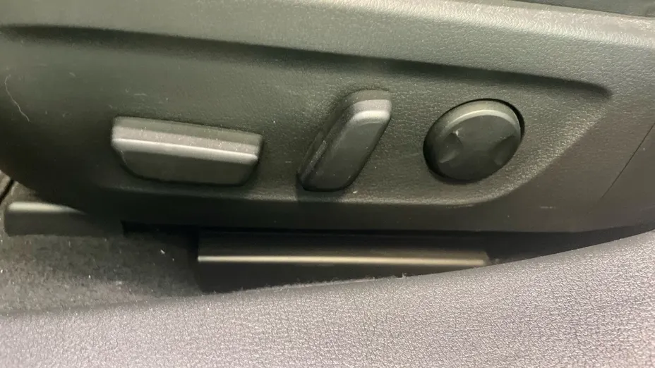 MAZDA 3 3 2.0 mHEV Exclusive Line aut