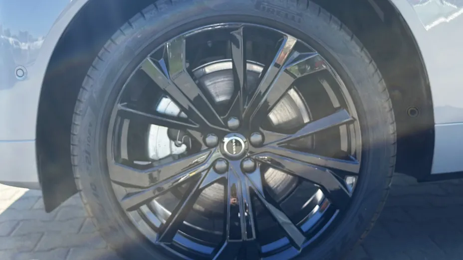VOLVO XC60 XC60 T8 Plug-In Hybrid AWD Ultra Black Edition aut