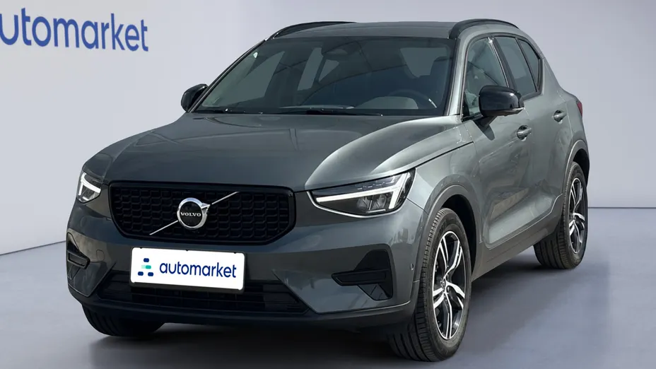 VOLVO XC40 XC40 B3 Plus Dark aut