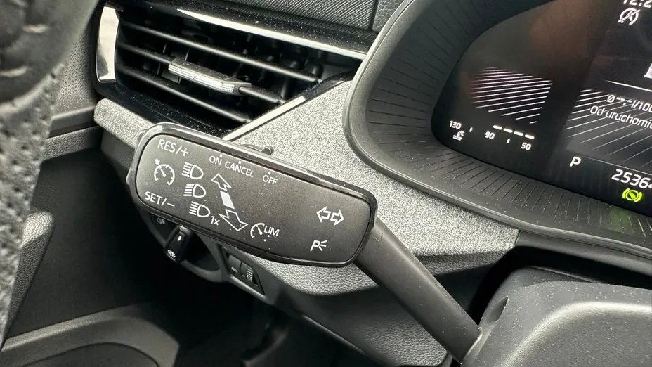 SKODA Kamiq Kamiq 1.0 TSI Selection DSG