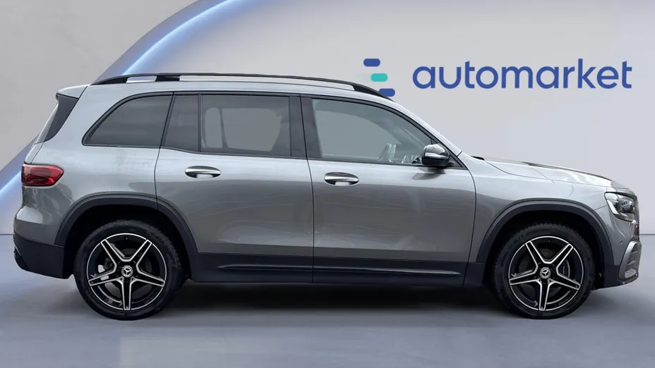 MERCEDES-BENZ GLB GLB 200 mHEV AMG Line 7G-DCT
