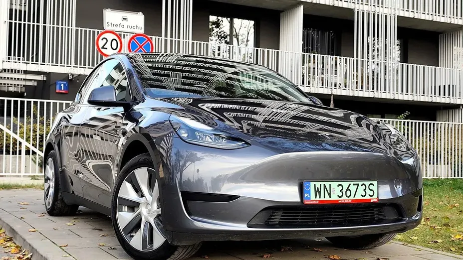 TESLA Model Y Y 62.5 RWD