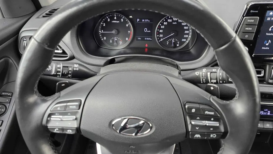 HYUNDAI i30 i30 1.0 T-GDI Smart DCT