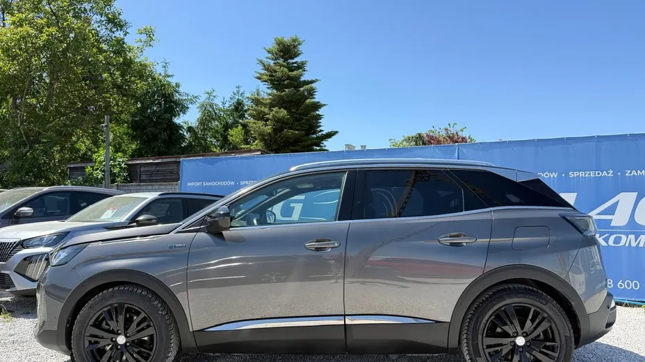 PEUGEOT 3008 -
