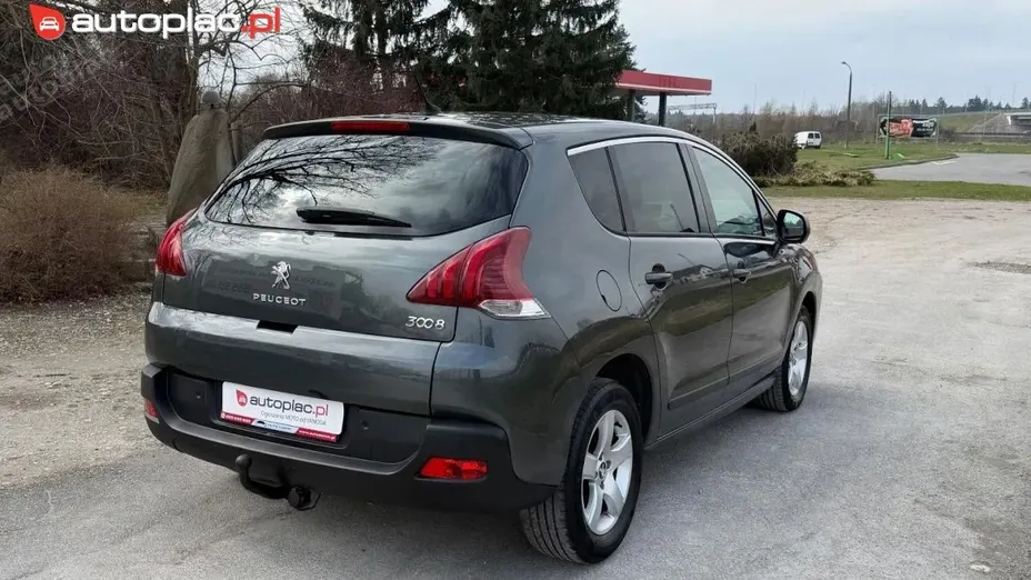 PEUGEOT 3008 -