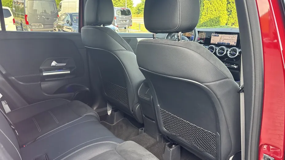 MERCEDES-BENZ GLA GLA 200 mHEV AMG Line 7G-DCT