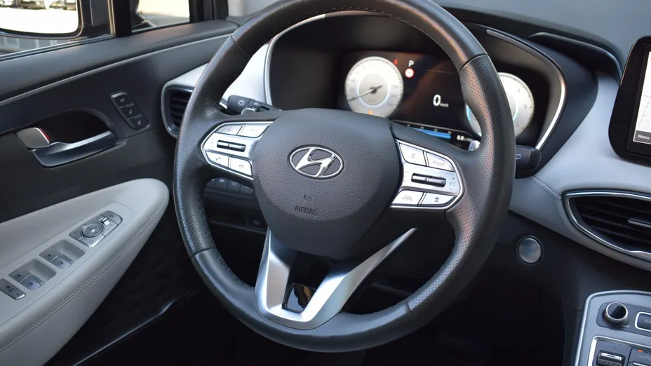 HYUNDAI Santa Fe Santa Fe 2.2 CRDi Platinum 4WD DCT