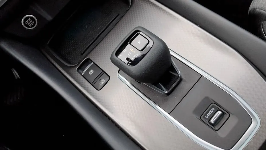 NISSAN Qashqai Qashqai 1.3 DIG-T mHEV N-Connecta Xtronic