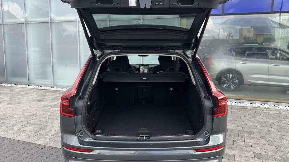 VOLVO XC60 XC60 B5 B AWD Ultra Dark aut