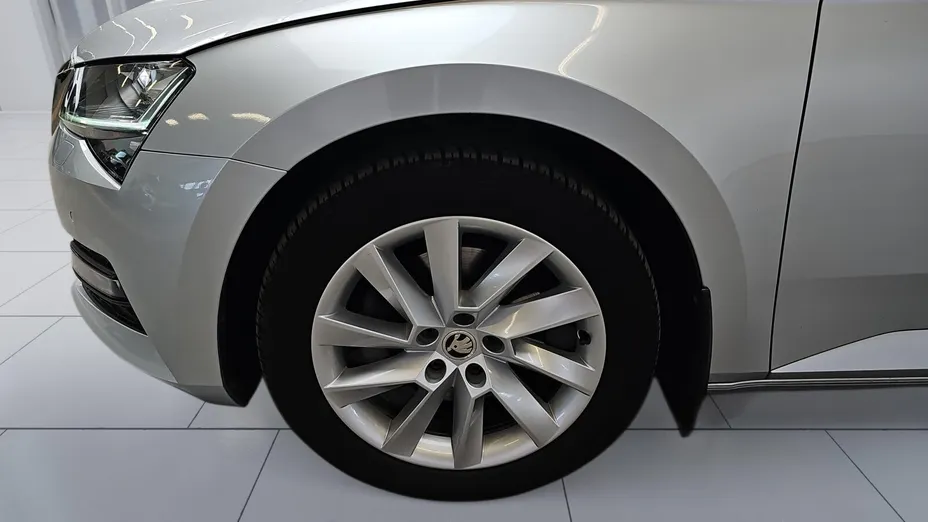 SKODA Superb Superb 2.0 TDI SCR Ambition