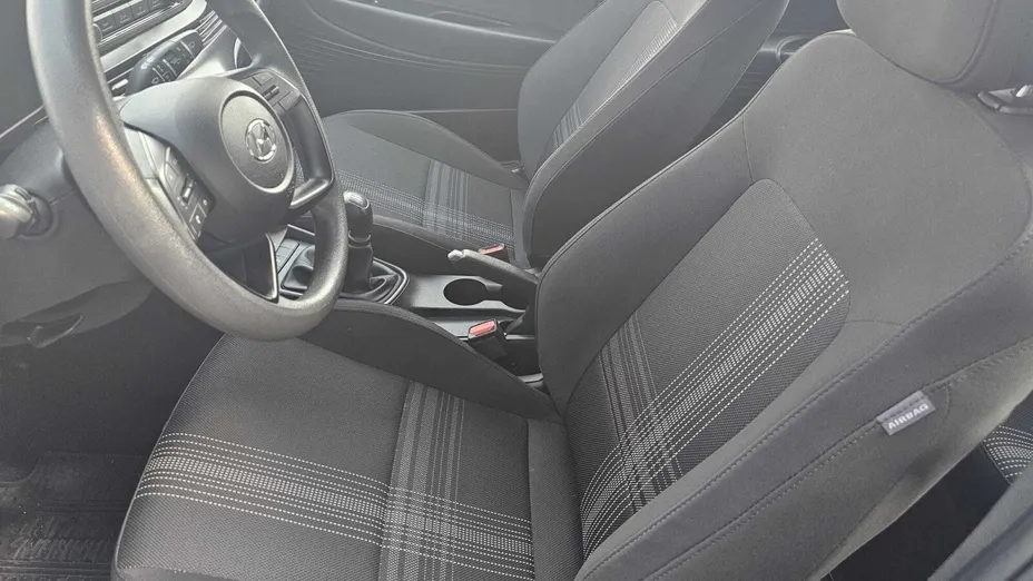 HYUNDAI i20 i20 1.2 Pure