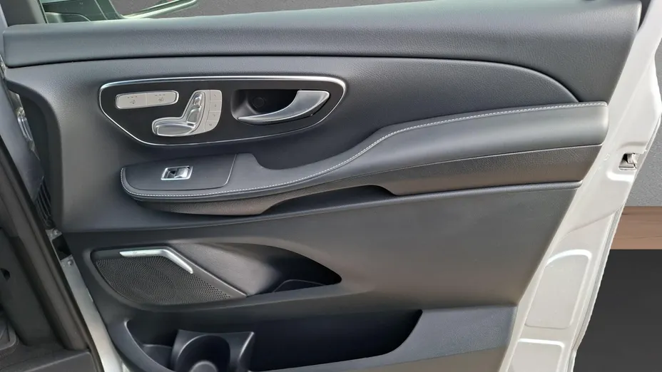 MERCEDES-BENZ V Klasa V 300 d 4-Matic 9G-Tronic Exclusive (ekstra dł)