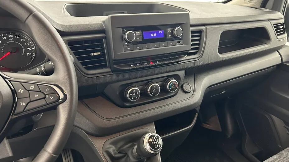 RENAULT Trafic -