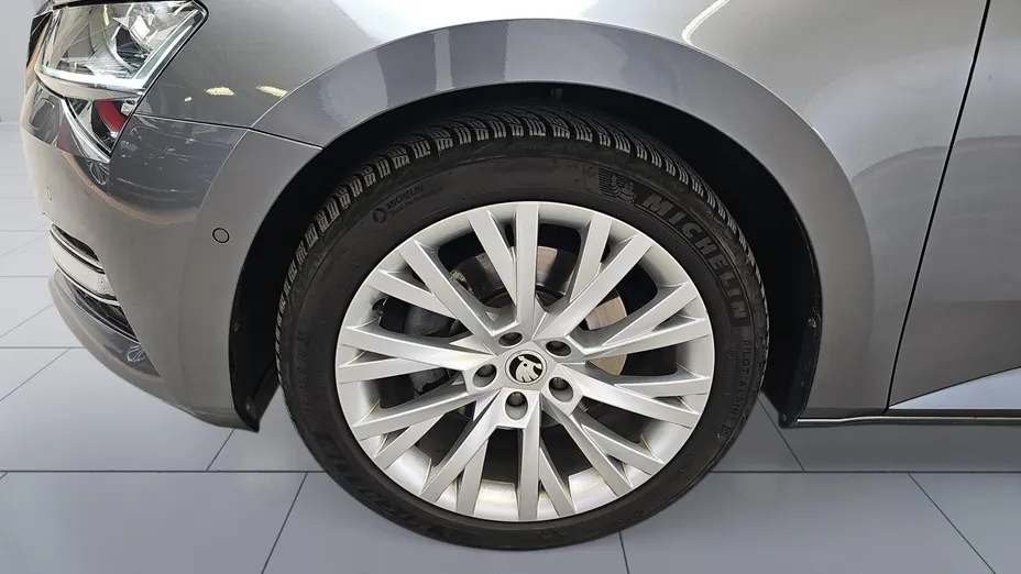 SKODA Superb Superb 2.0 TSI Style DSG