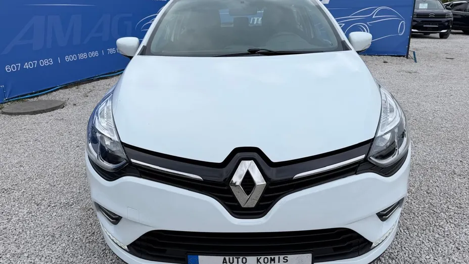RENAULT Clio -