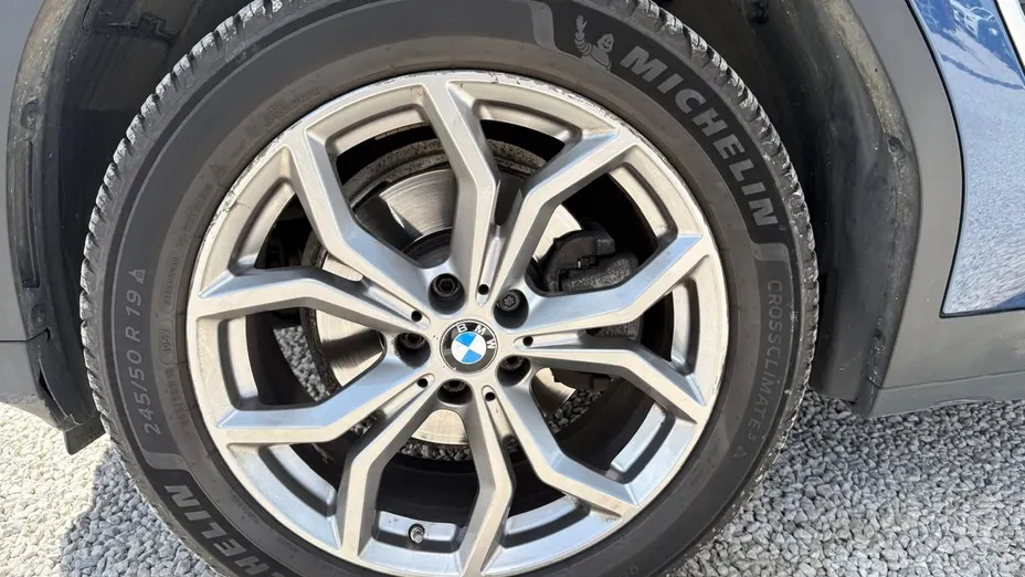 BMW X3 -