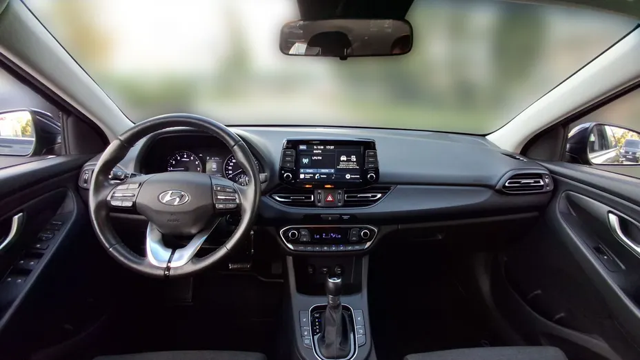 HYUNDAI i30 i30 1.0 T-GDI Smart DCT