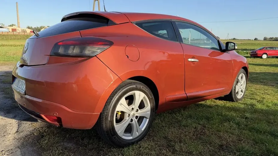 RENAULT Megane -