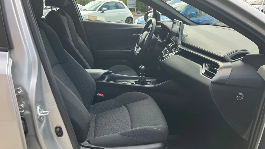 TOYOTA C-HR C-HR 1.2 T Dynamic