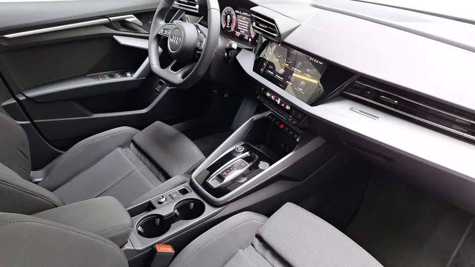 AUDI A3 Limousine -