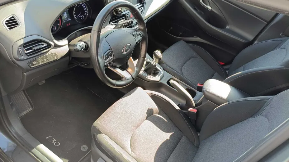 HYUNDAI i30 i30 1.5 T-GDI 48V Smart