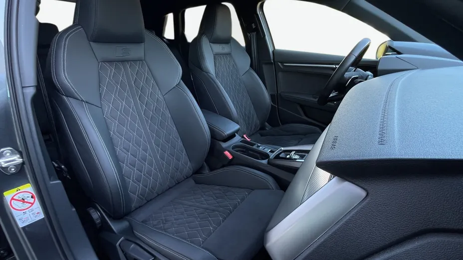 AUDI S3 Sportback -