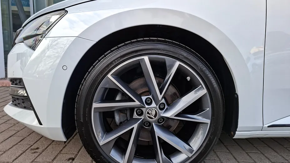 SKODA Superb Superb 2.0 TDI SCR Sportline DSG